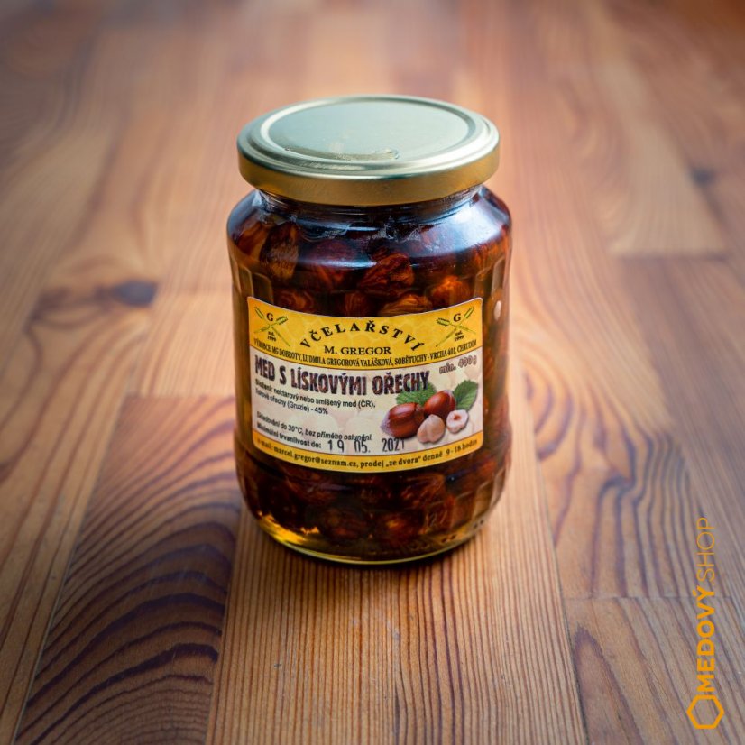 Med s lískovými ořechy - Hmotnost: 450 g